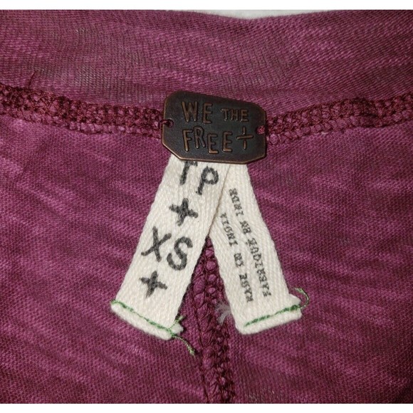 We The Free People Sz XS Oversized Breezy Burnout Tank Top Purple Pink V-Neck - Picture 4 of 7